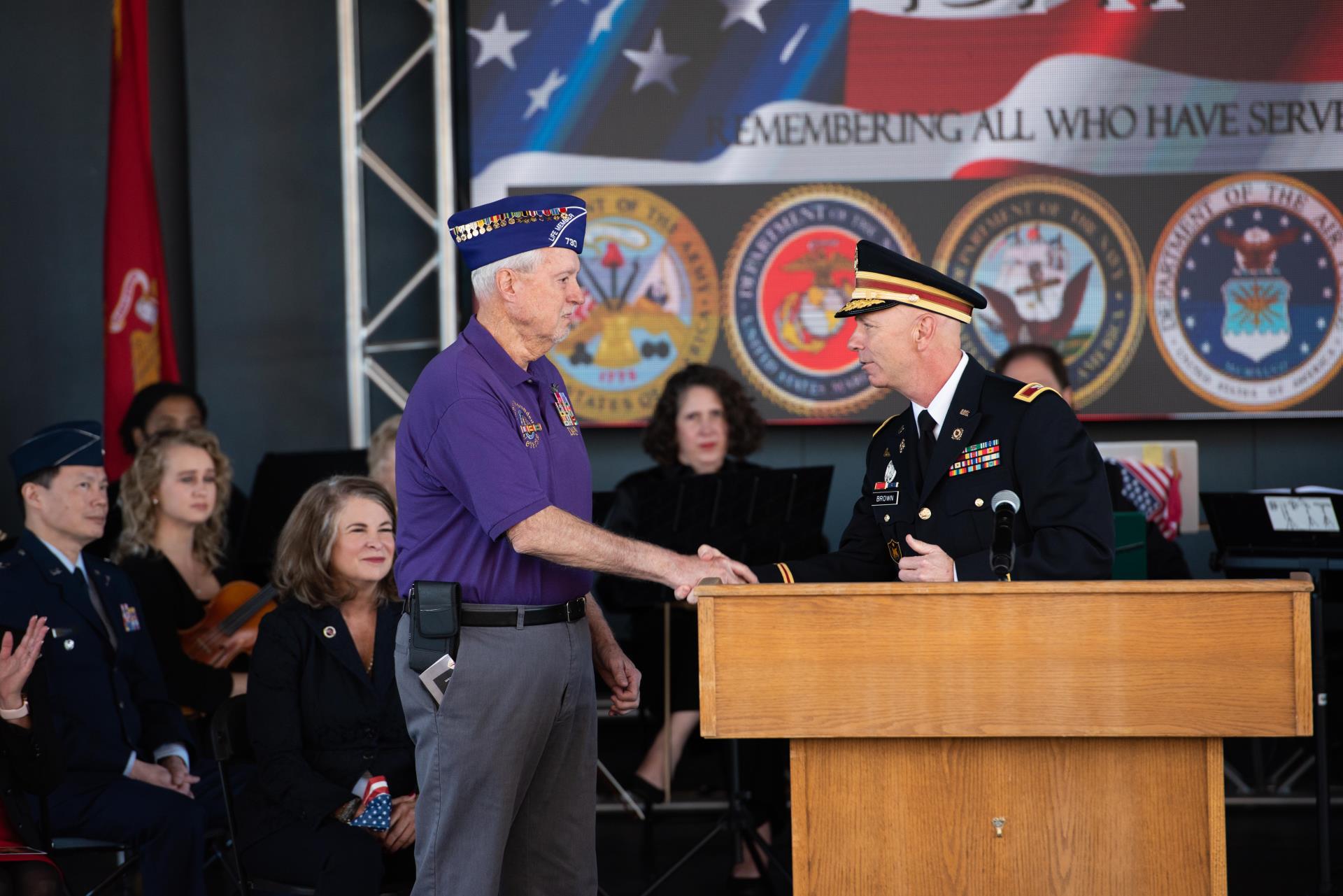 Veterans Day Ceremony 110621-7